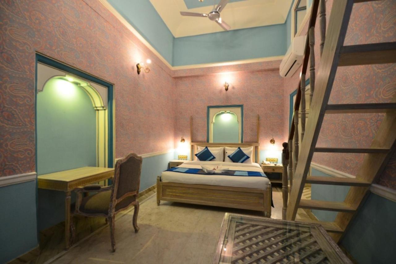 Nirbana Palace - A Heritage Hotel And Spa Jaipur Exterior photo