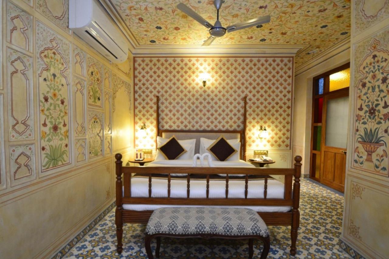 Nirbana Palace - A Heritage Hotel And Spa Jaipur Exterior photo