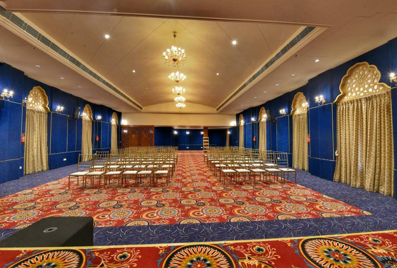 Nirbana Palace - A Heritage Hotel And Spa Jaipur Exterior photo