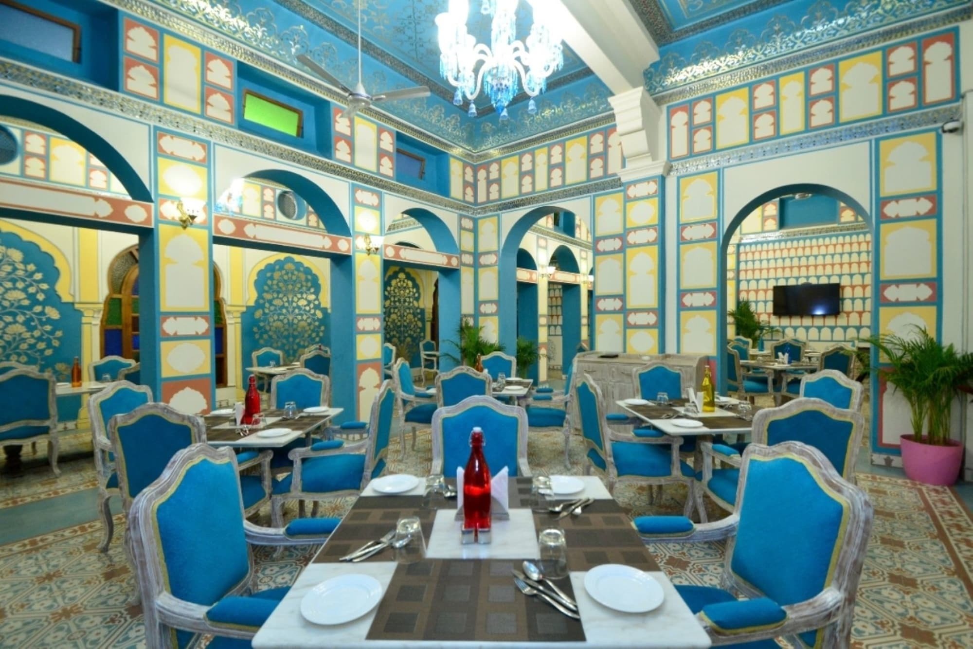 Nirbana Palace - A Heritage Hotel And Spa Jaipur Exterior photo